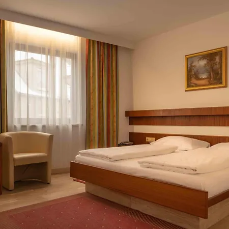Anker 3* Klosterneuburg