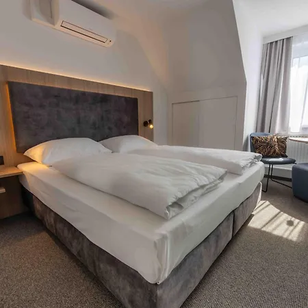 Anker 3* Klosterneuburg