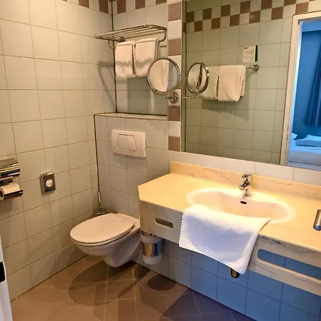 מלון Anker 3*