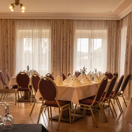 Anker Hotel 3*
